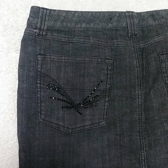 🆕Dark stone washed denim - Picture 5 of 7